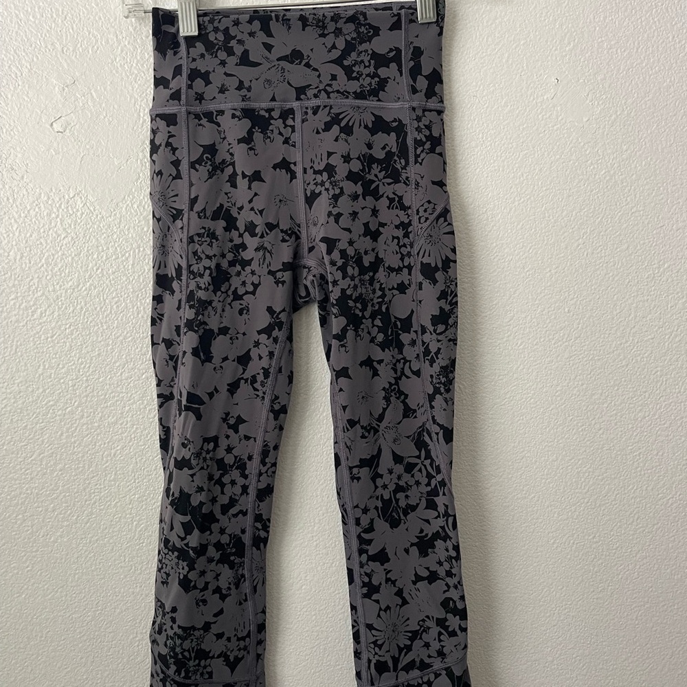 Lululemon All You Do Crop Legging Sz 2 High Rise Nulu Efflorescent Nebula Black - Picture 2 of 11